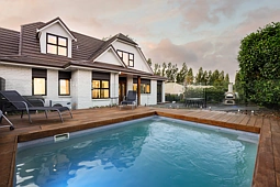23 Tiffiney Place, Chartwell
