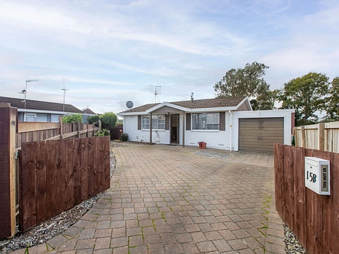 Dinsdale 2房  Welcome To 15B Sandalwood Drive, Dinsdale