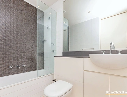 67/102 Giles Street, Kingston, Inner South, 2 ਕਮਰੇ, 2 ਬਾਥਰੂਮ, Apartment