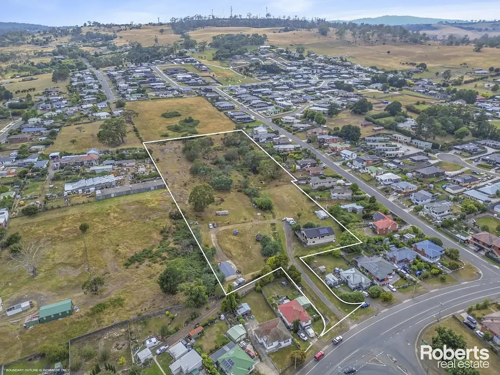 St Leonards 5 Bedroom Spacious Family home, workshop, 20,162m² of Residential Development Land, awesome views, 10 minutes to Launceston's CBD!