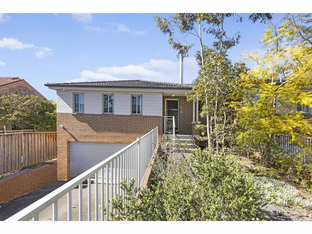 Modern 4 Bedroom Home + Rumpus With All the Added Luxuries
