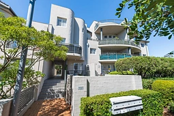 21/2 Victoria Street, Botany