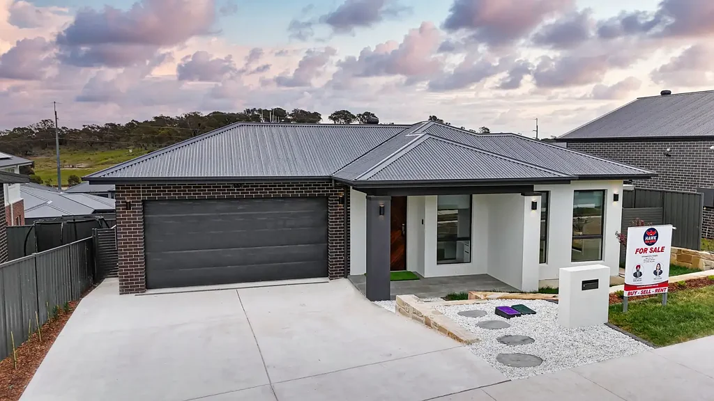 124 Edward Drive, Googong, NSW 2620