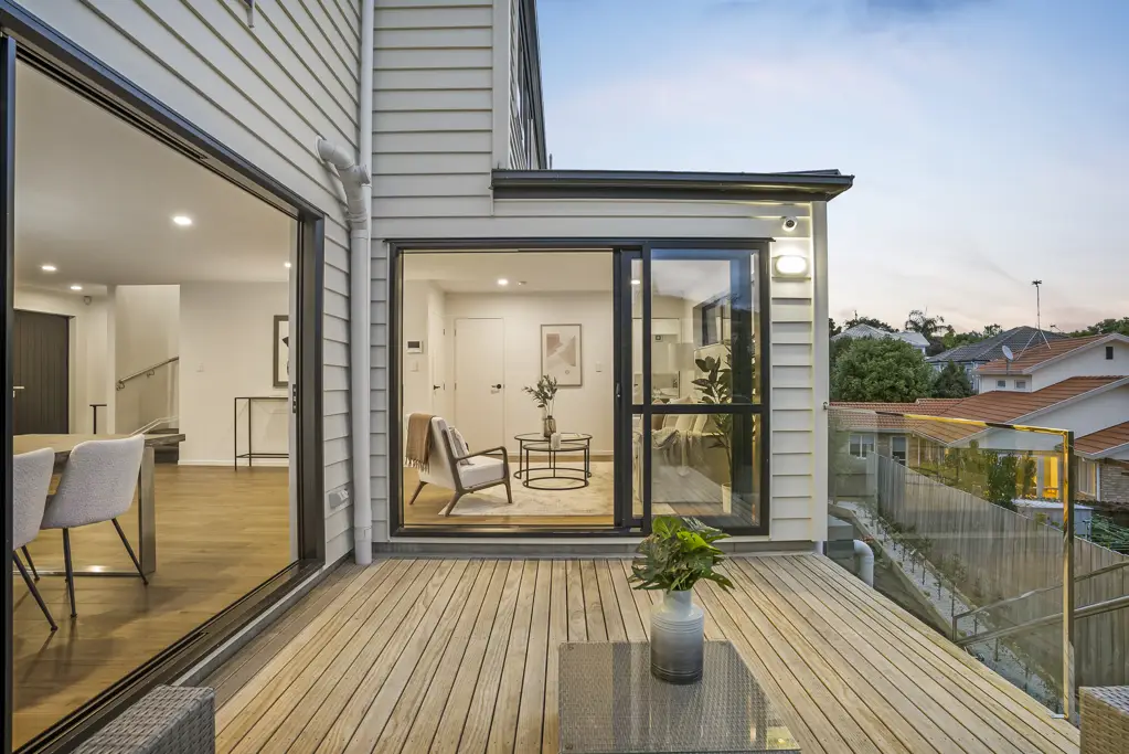 804b East Coast Road, Oteha, North Shore City, Auckland