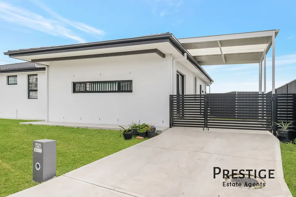 Modern Residence with Street Frontage