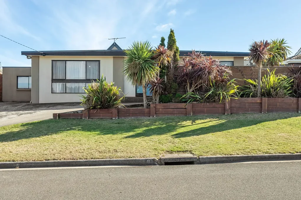 Newnham 4ਬੈੱਡਰੂਮ Neat & Tidy Family Home in Sought-After Newnham