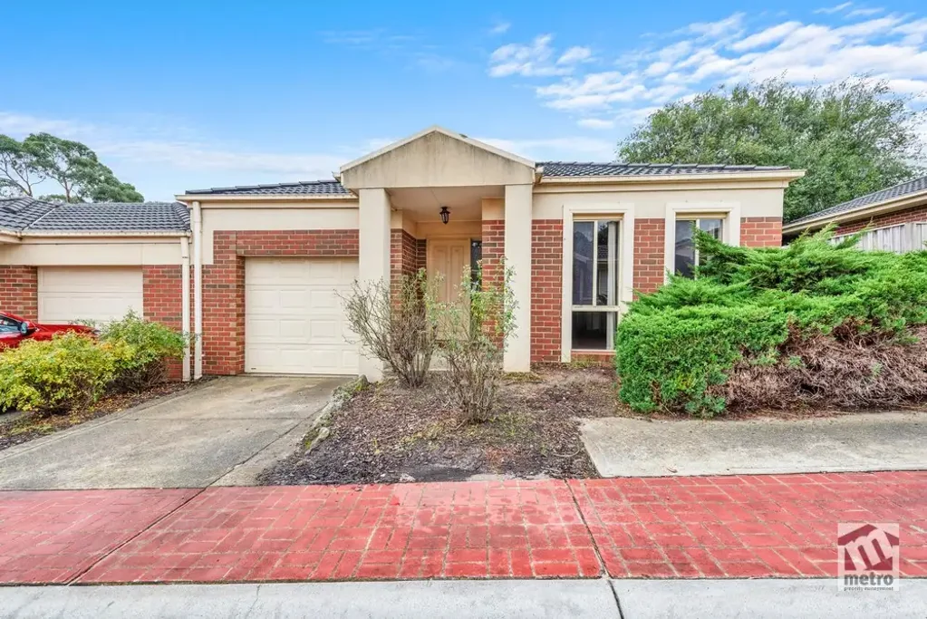 CLOSE TO SHOPS & SCHOOLS!