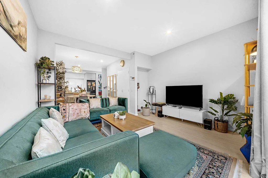 East Tamaki 2房  Freehold & In-zone for BDSC
