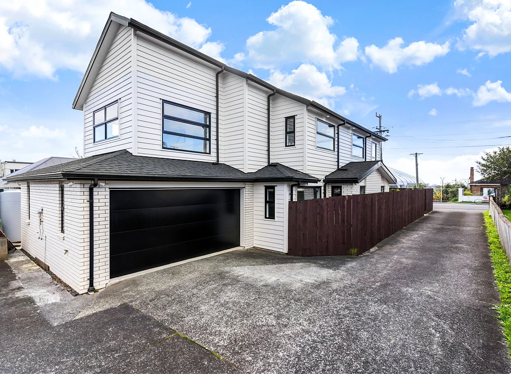 Mount Roskill 5غرفة نوم Family Growing - Need Extra Room