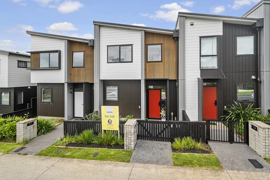 Milldale 3房  Comfortable Modern Living Made Simple