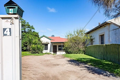 Port Lincoln 3房  Street to Street with Potential