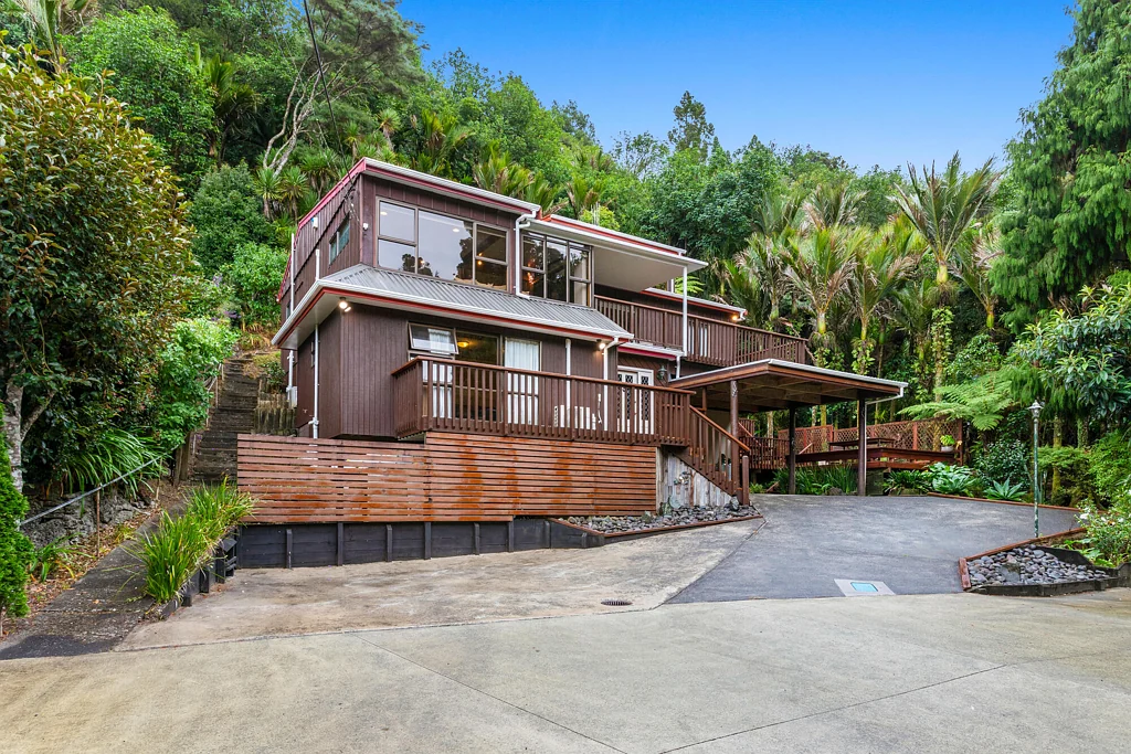 Titirangi 4Moenga Spacious with Income Potential - Motivated Vendors