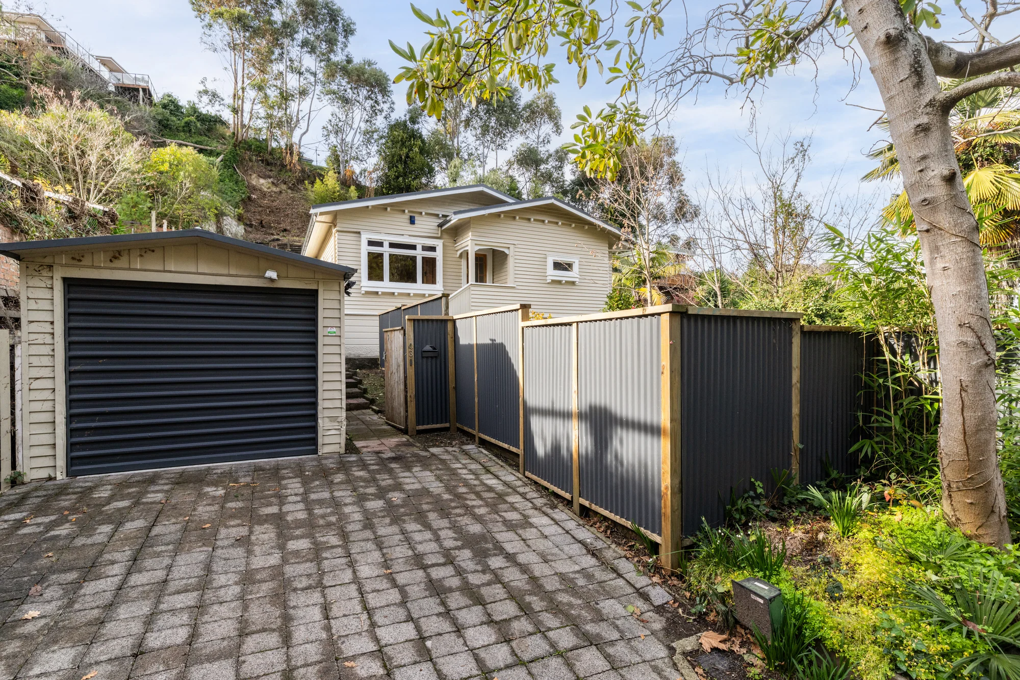 Napier Hill 2બેડરૂમ Chasing the Freehold Dream