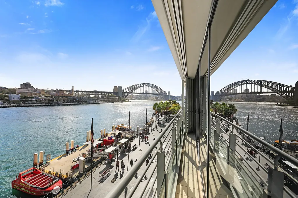 Sydney 3침실 Where Prestige Meets Iconic Views at Circular Quay