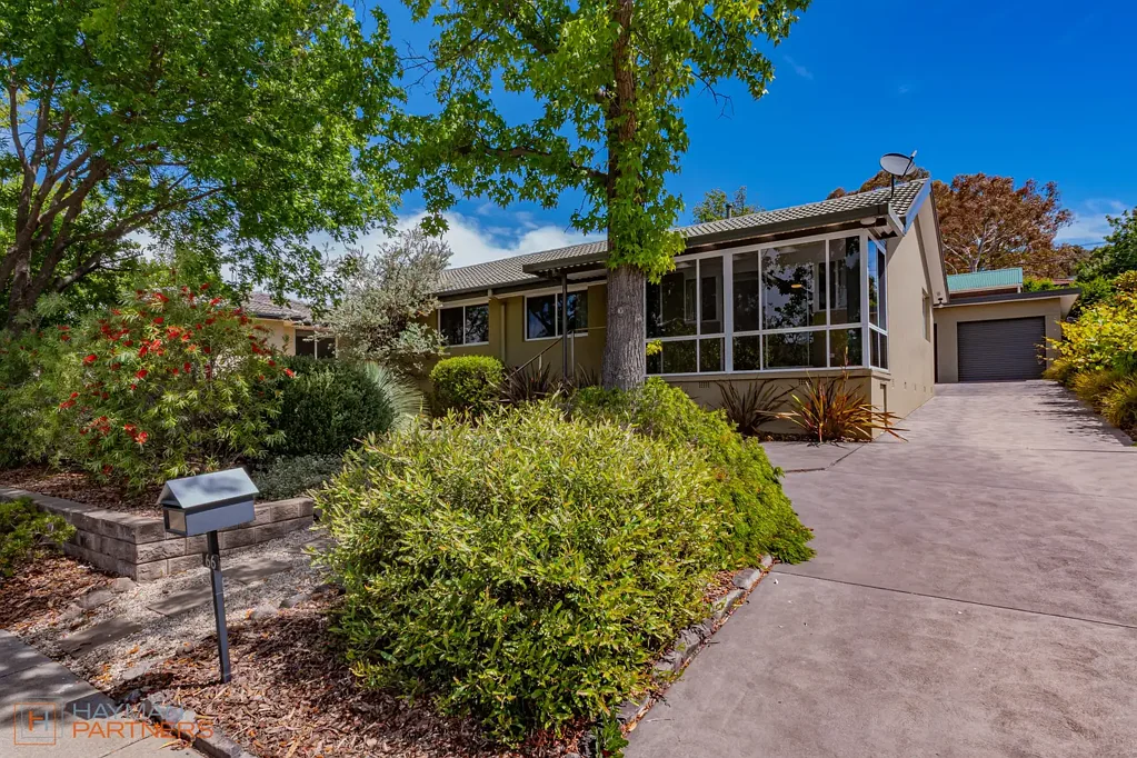 Spacious Family Home with Separate Self-Contained Flat – Prime Farrer Location