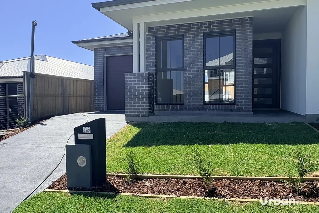 Stylish & Spacious Four Bedroom Duplex in Chisholm.