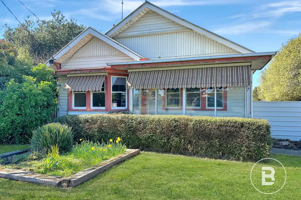 Charming 3-Bedroom Home on Large Block – Prime Sebastopol Location