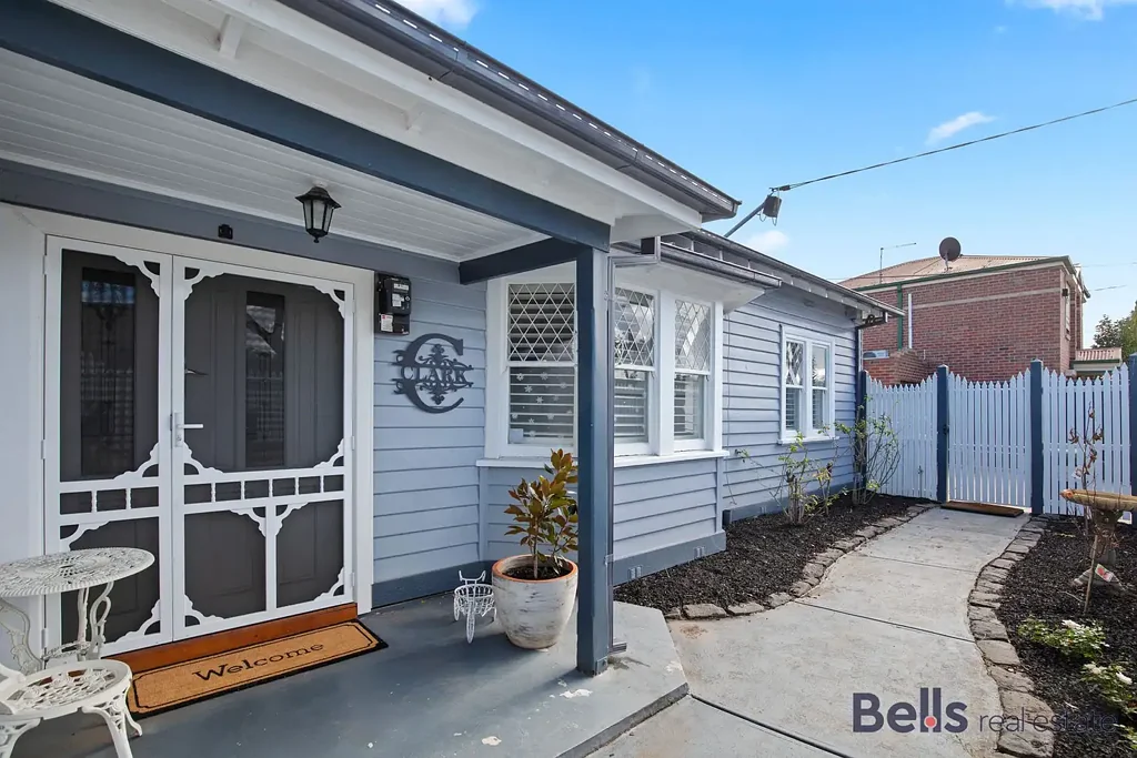 Albion 4 Bedroom Postcard Pretty in Prime Location