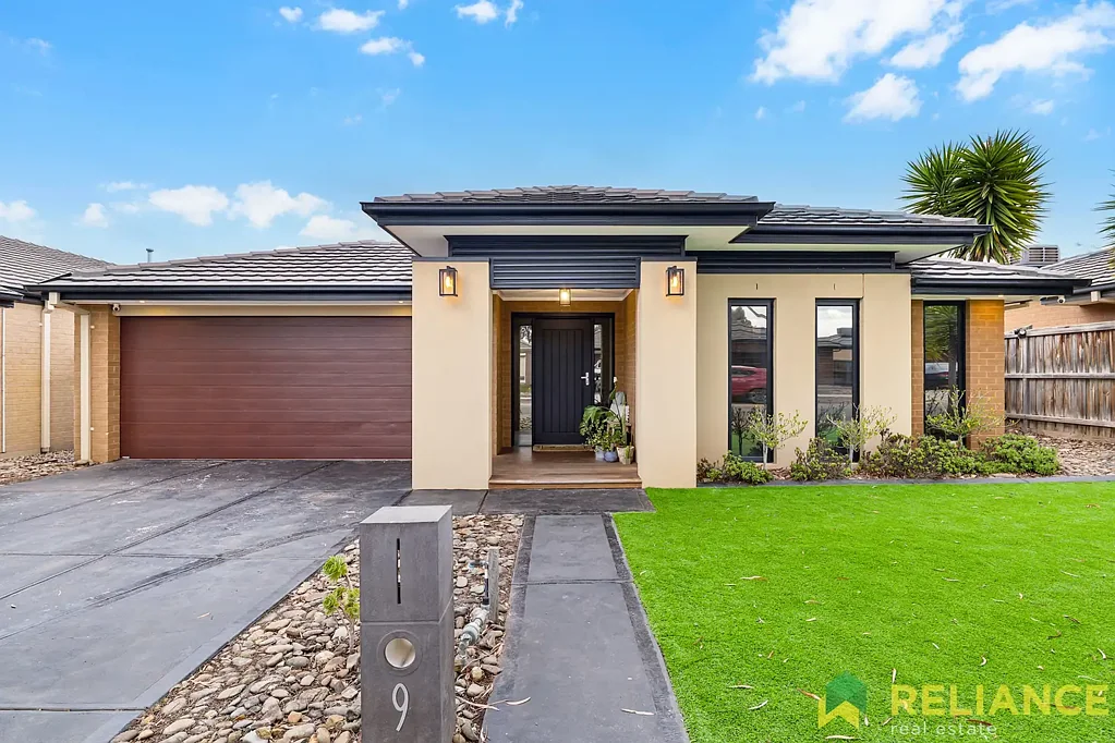 9 Merrystowe Way, Harkness, VIC 3337