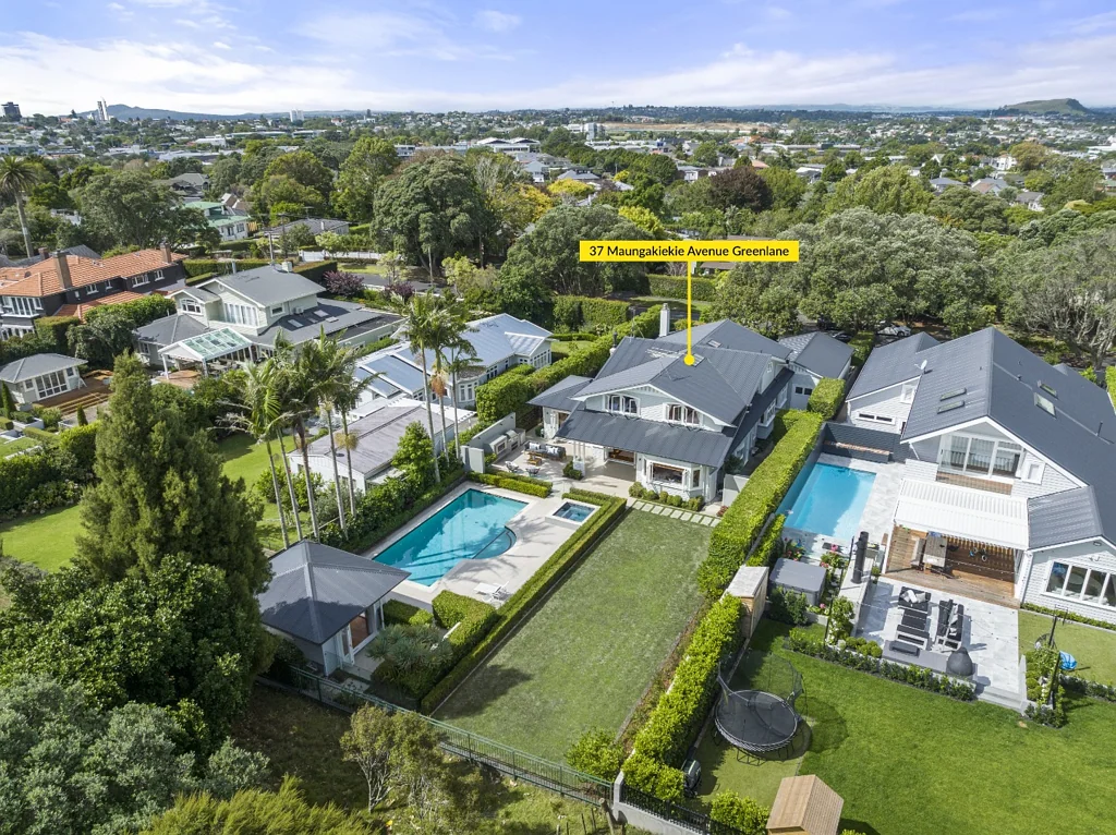 Prime Parkside Family Home