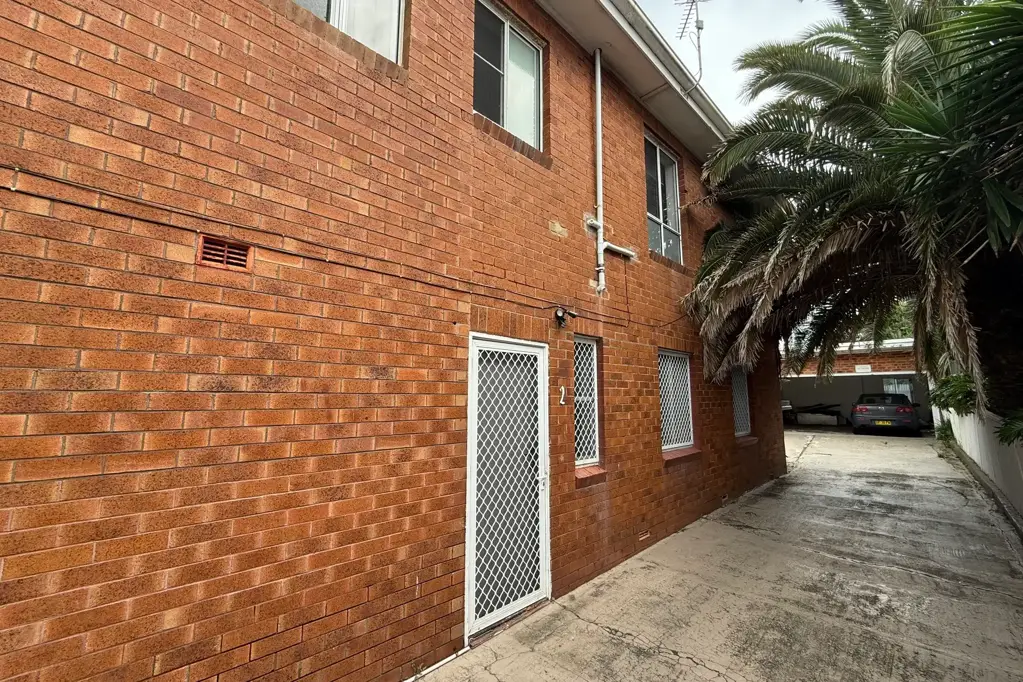 Single Bedroom in Premium Location!