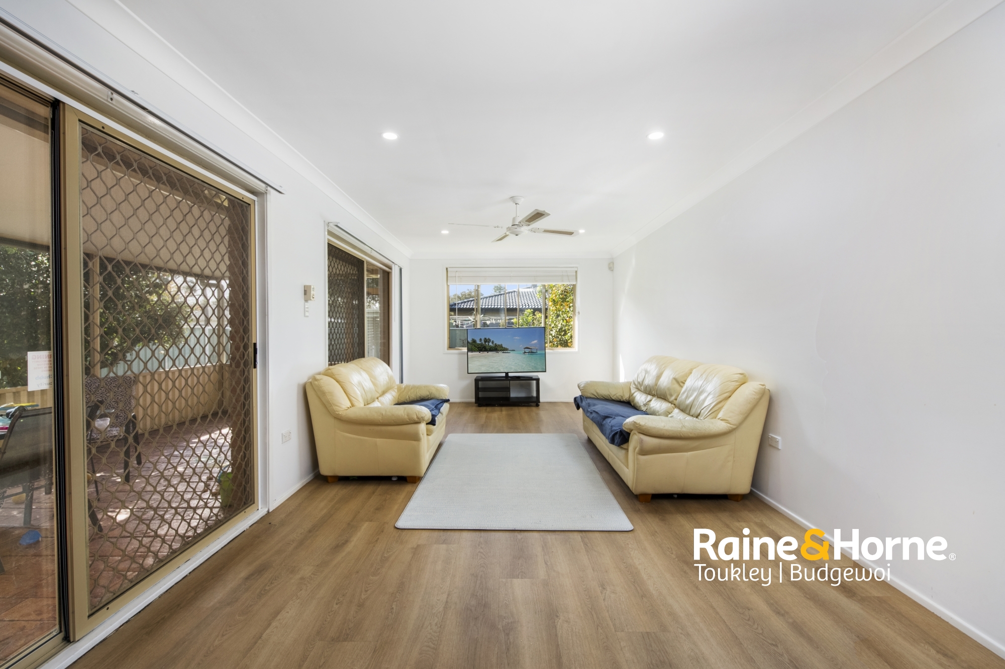 27 TENTH AV, BUDGEWOI NSW 2262, 0房, 0浴, House