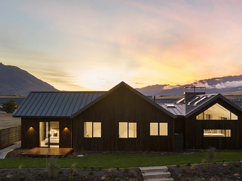 Jacks Point 5部屋 Bordering reserve, brand new build!