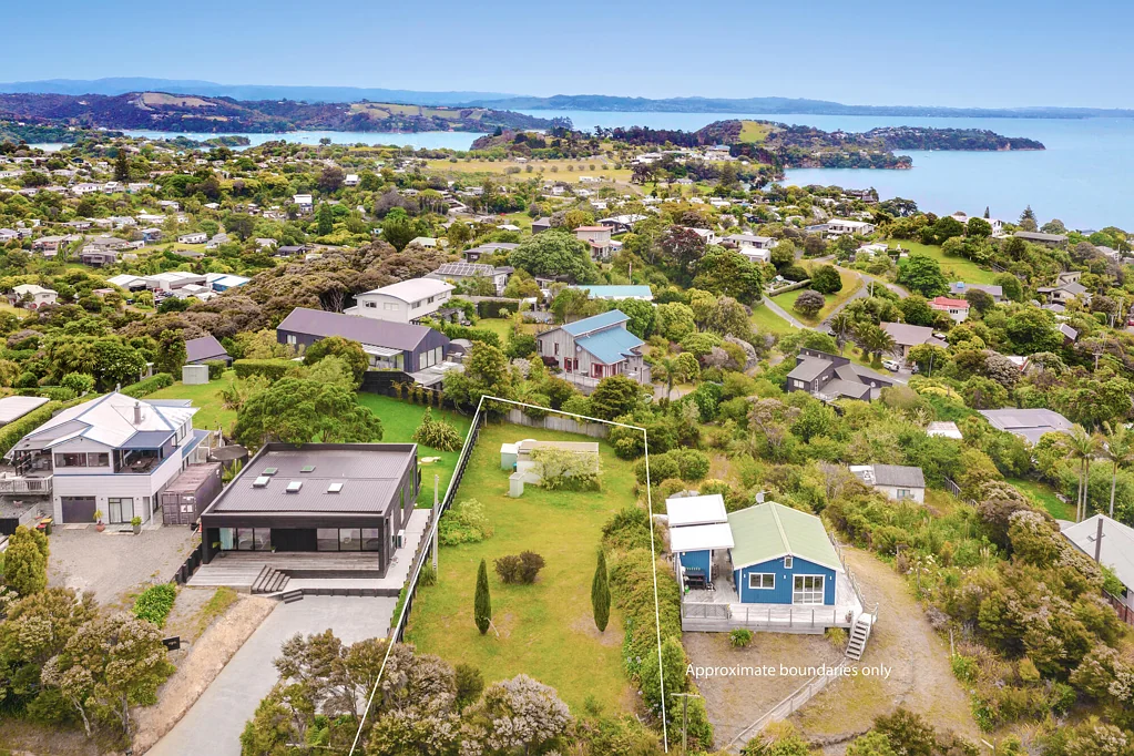 Surfdale  Ridge Position with Concept Plans and Sea Views