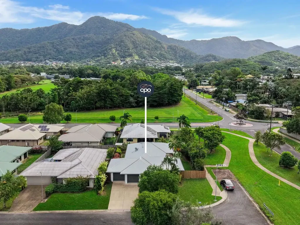 White Rock 4ਬੈੱਡਰੂਮ Spacious Family Living At The End Of A Close – Over 300 m² Under Roof!