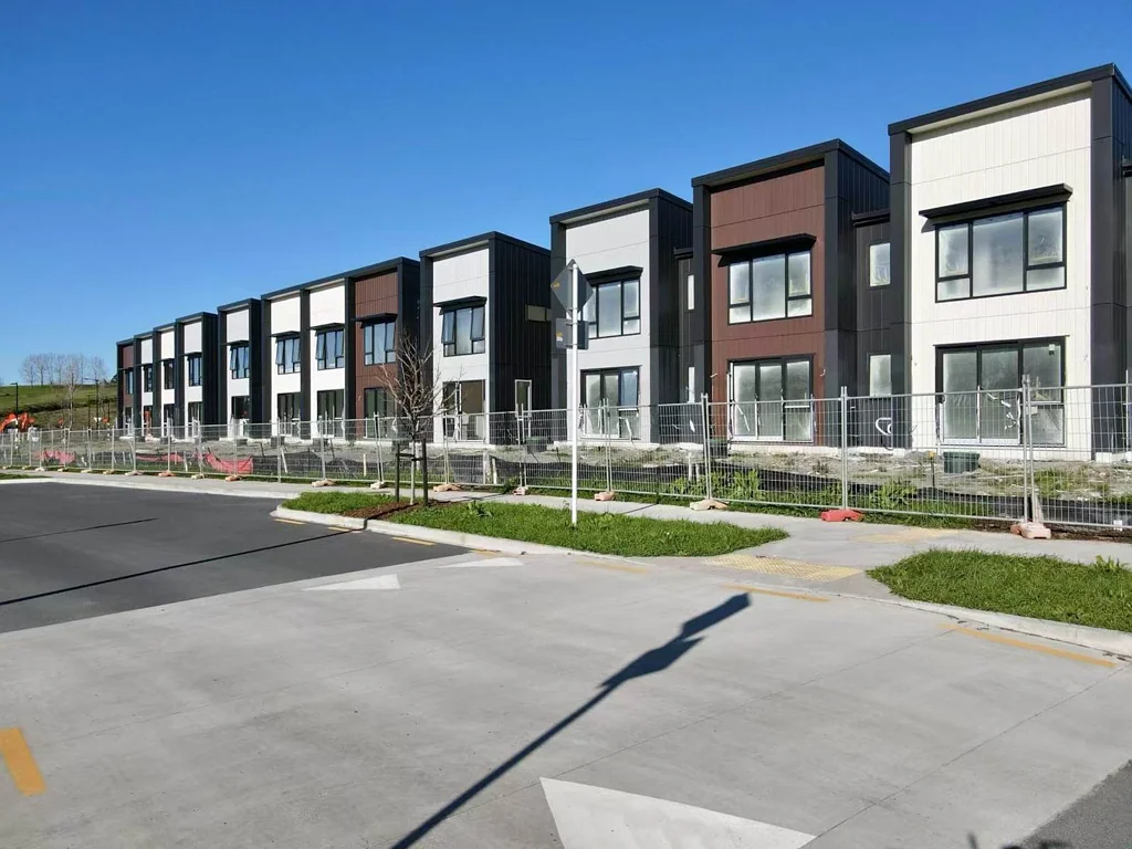 Milldale 3ਬੈੱਡਰੂਮ Tranquil Outlook – Stylish Townhouse
