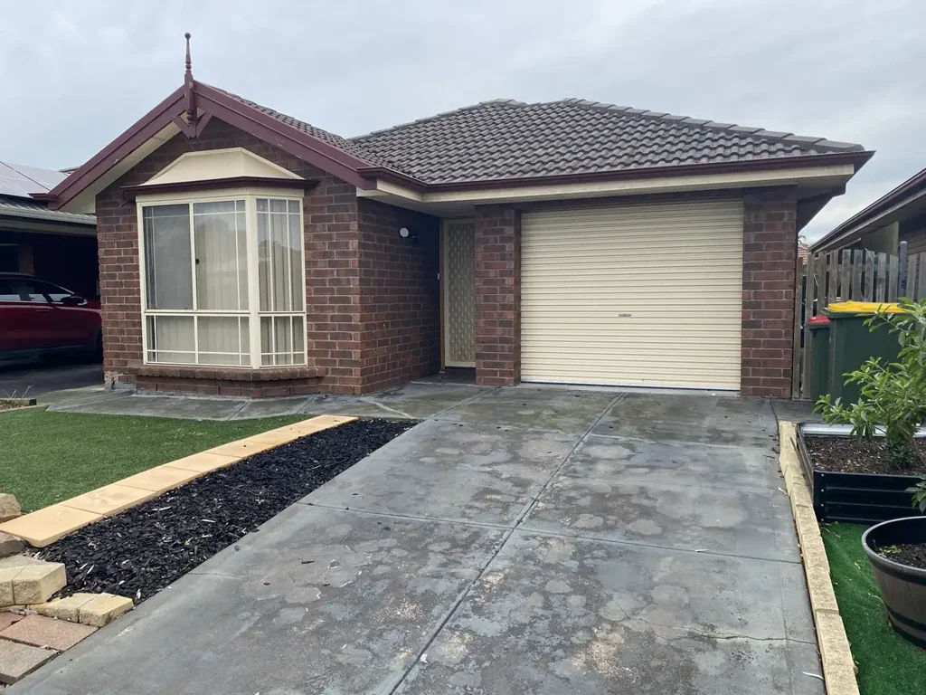 Perfect Family Living in Paralowie � Freshly Painted & Low M