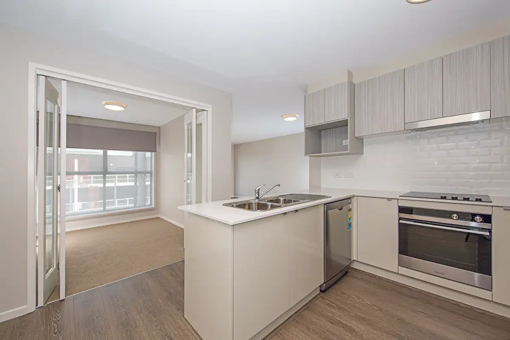 Beautifully Arranged One Bedroom In Greenway!