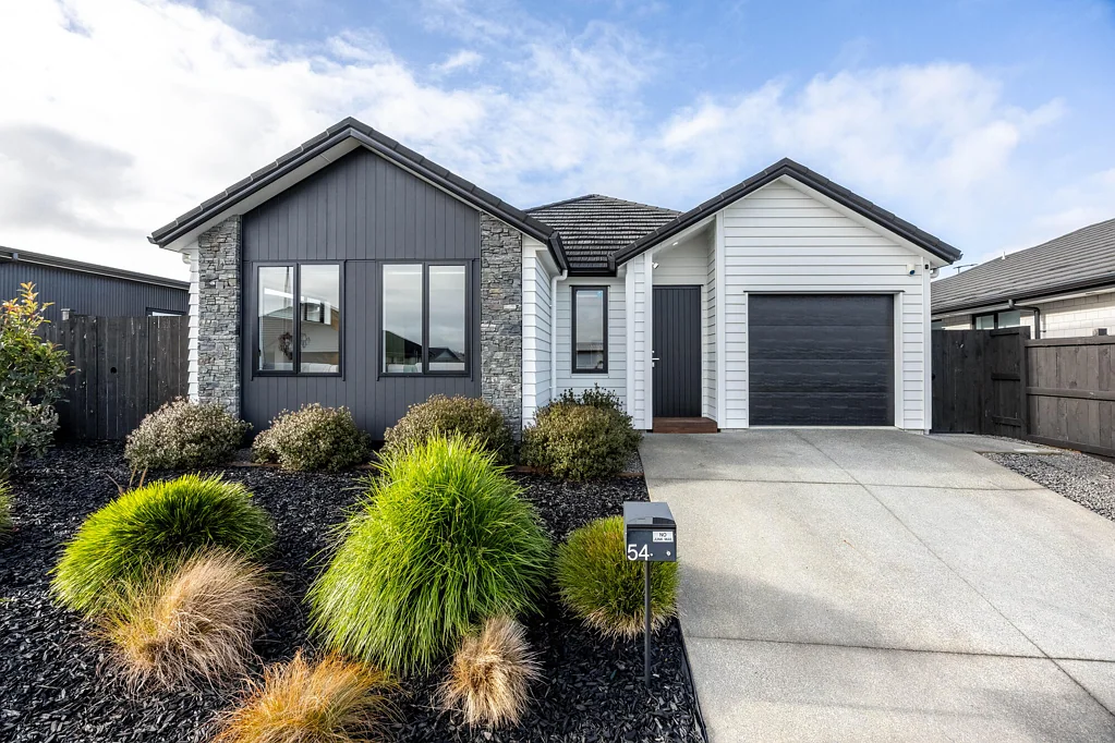 Wainui 3Kwarto Beautifully Finished, Exceptionally Presented