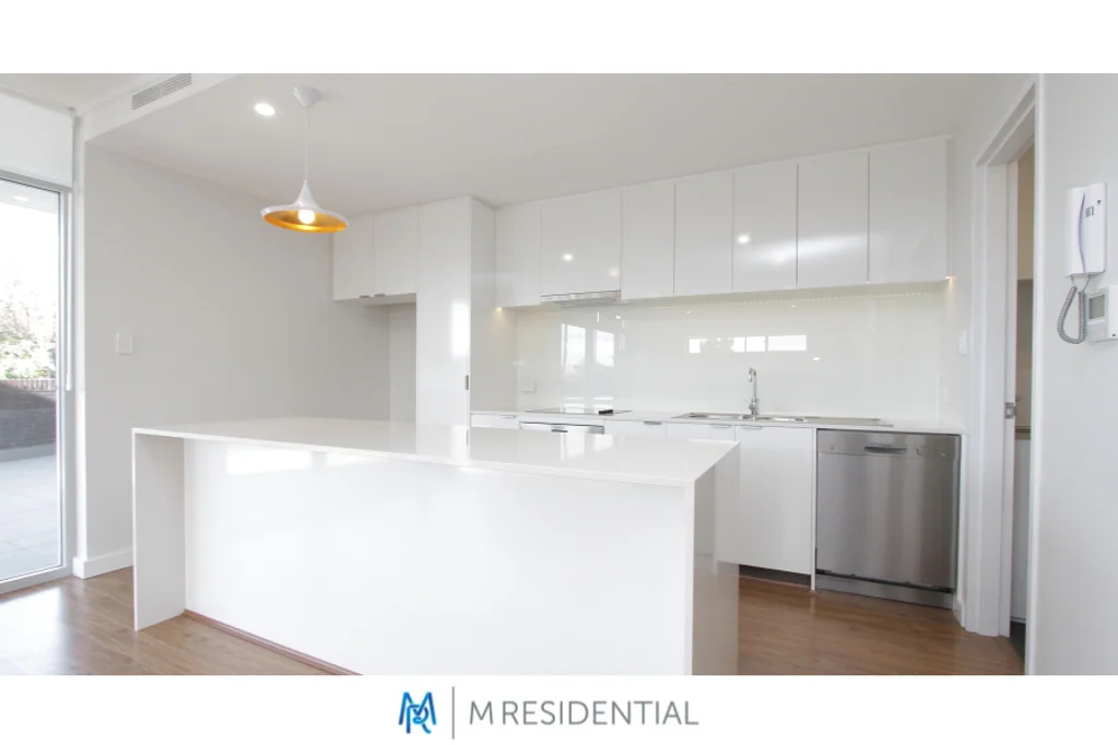 COMO PROPERTY FOR RENT