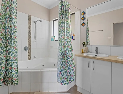 19 Tomarito Crescent, Bilingurr, WA 6725, 4房, 2浴, 独立屋