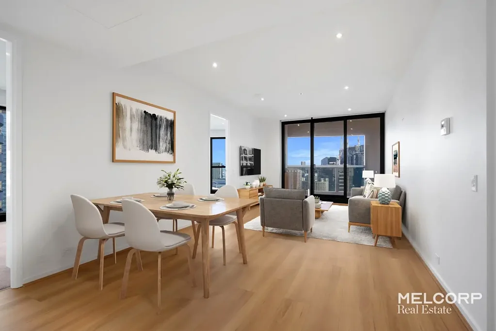 BREATHTAKING CITY SKYLINE AND YARRA RIVER VIEWS - UNFURNISHED