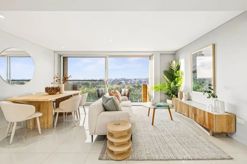Maroubra 2Phòng ngủ Semi Sized Top Floor Apartment with Spectacular City to Sea Views