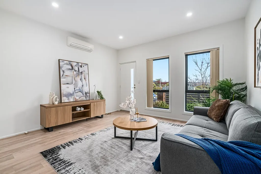 42 Cascades Drive, Mawson Lakes, SA 5095