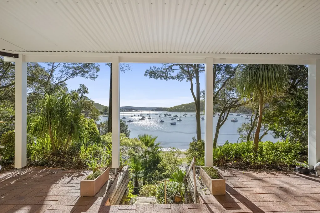 Hardys Bay 4Phòng ngủ A home of timeless elegance with breathtaking views across Hardys Bay and beyond