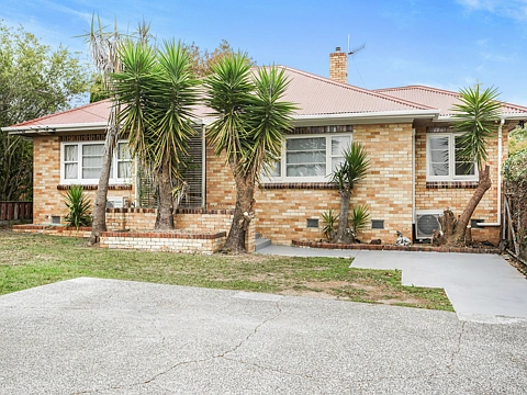 Hillcrest 4房  Great location