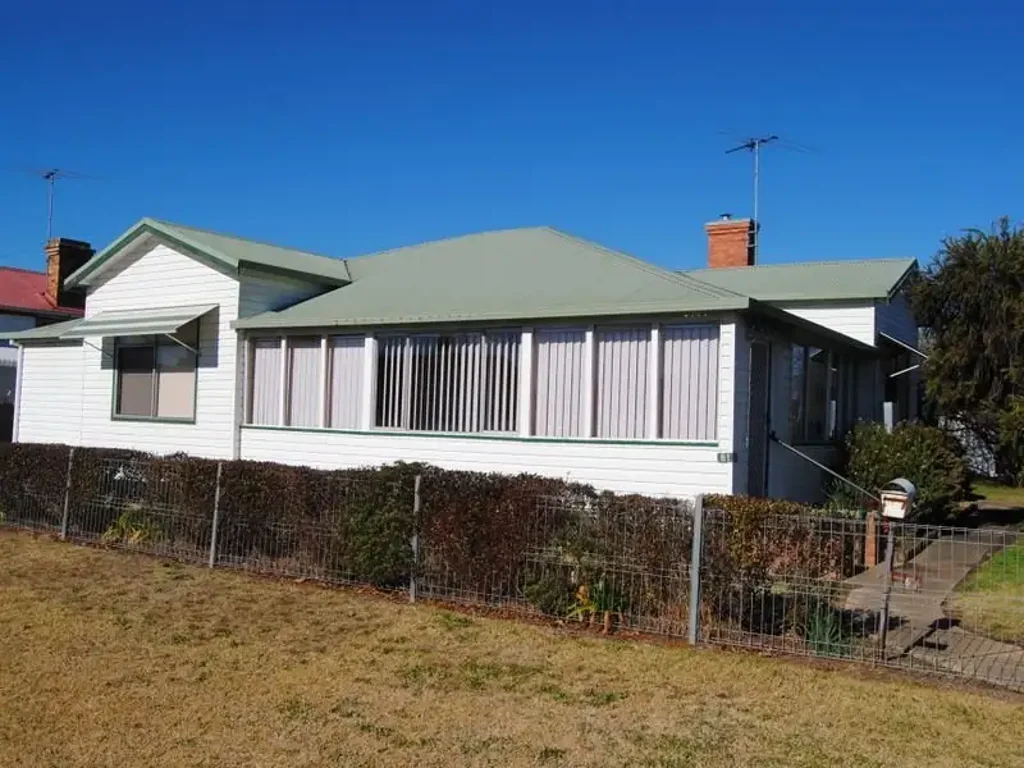 61 Henderson Street, Inverell, NSW 2360