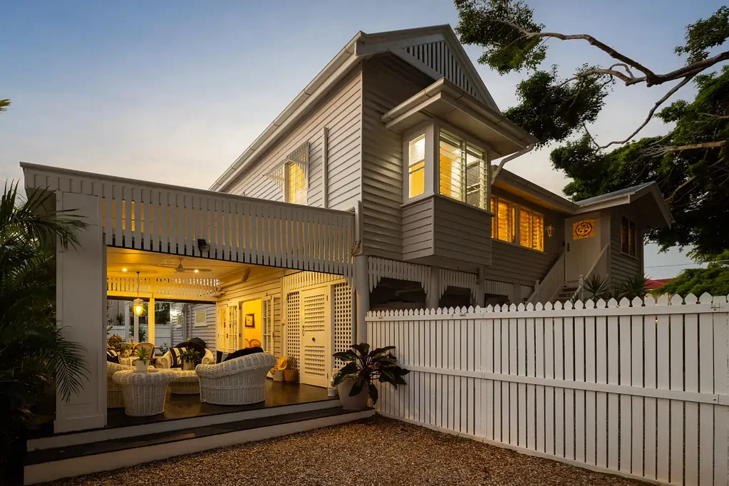 71 Prince Edward Parade, Redcliffe, QLD 4020