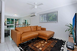 4/12 Silva Street, Ascot