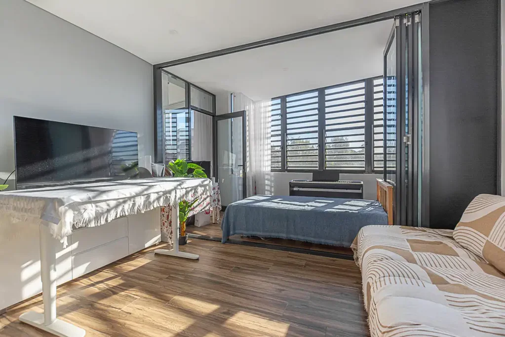 Fully Furnished One-Bedroom Apartment Moments from Train Station and Light Rail!!!