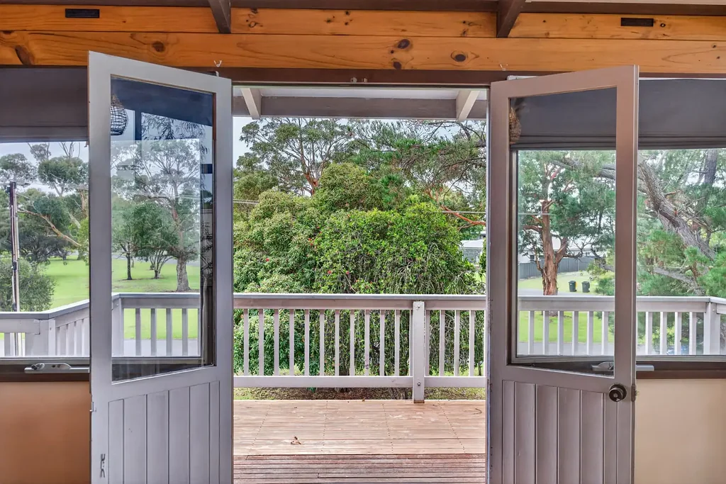 Encounter Bay 4Kwarto Endless Potential in a Prime Coastal Setting - Subdivide, Invest or Enjoy!