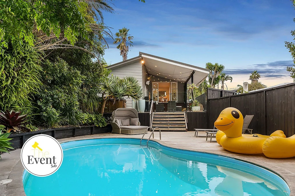 11 Mayall Avenue, Beach Haven, North Shore City, Auckland