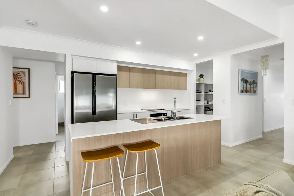 Trinity Beach 4Moenga Near-New Home | Modern Design | Relaxed Coastal Feel