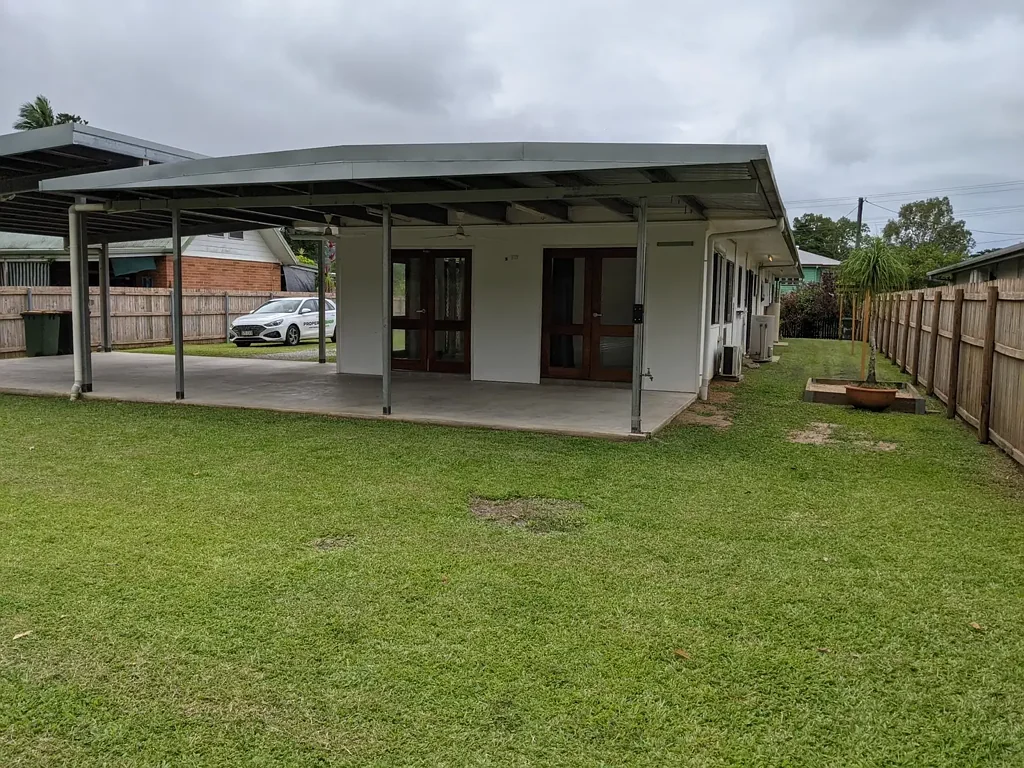 QUIET SPACIOUS DUPLEX IN MOSSMAN