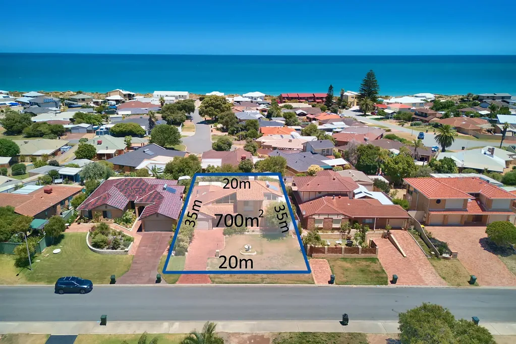 20 Seawind Drive, Silver Sands, WA 6210