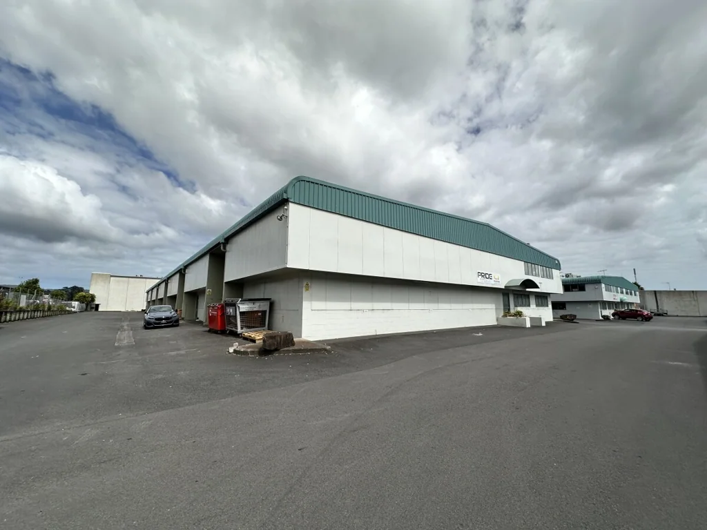 Henderson Henderson Warehouse Premises in Ideal Location